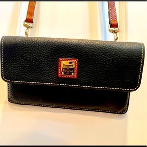 DOONEY & BOURKE MILLY CROSSBODY WALLET WRISTLET